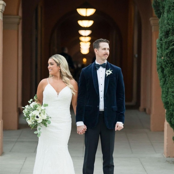 Wedding Dress: Lilian West 1159 - Picture 7 of 7